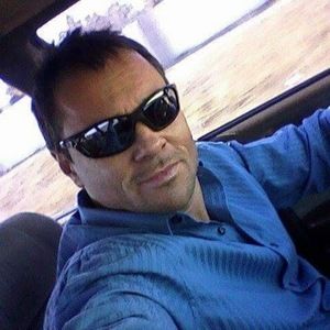 Meet your Posher, Max